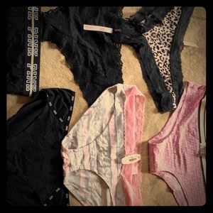 6 pairs of brand new VS undies